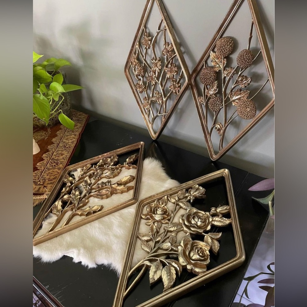 Mcm syroco floral wall decor
